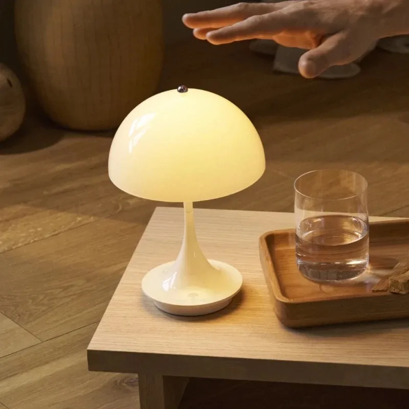 

Internet celebrity bedroom living room charging ambient lamp desk lamp