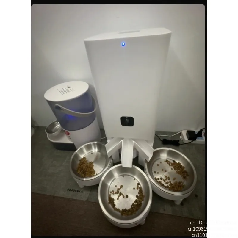 Pet automatic feeder, cat food, dog food, regular quantitative feeding machine, three bowls and double bowls, visual monitoring
