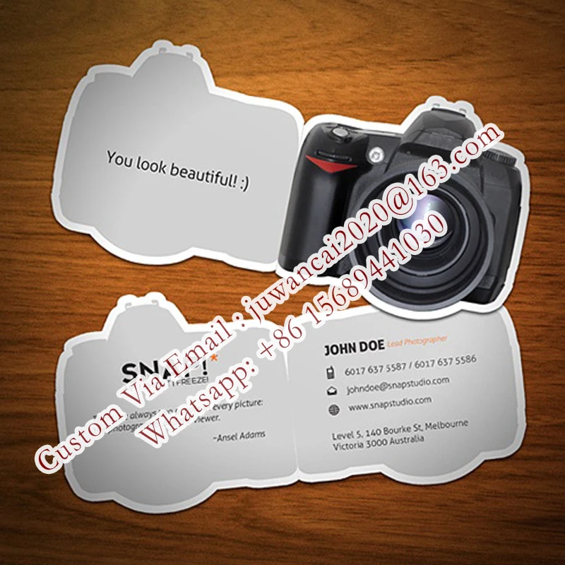 biglietti-da-visita-piegati-personalizzati-design-e-stampa-volantino-con-taglio-a-forma-stampa-commerciale-brochure-menu-creativi-stampa-digitale