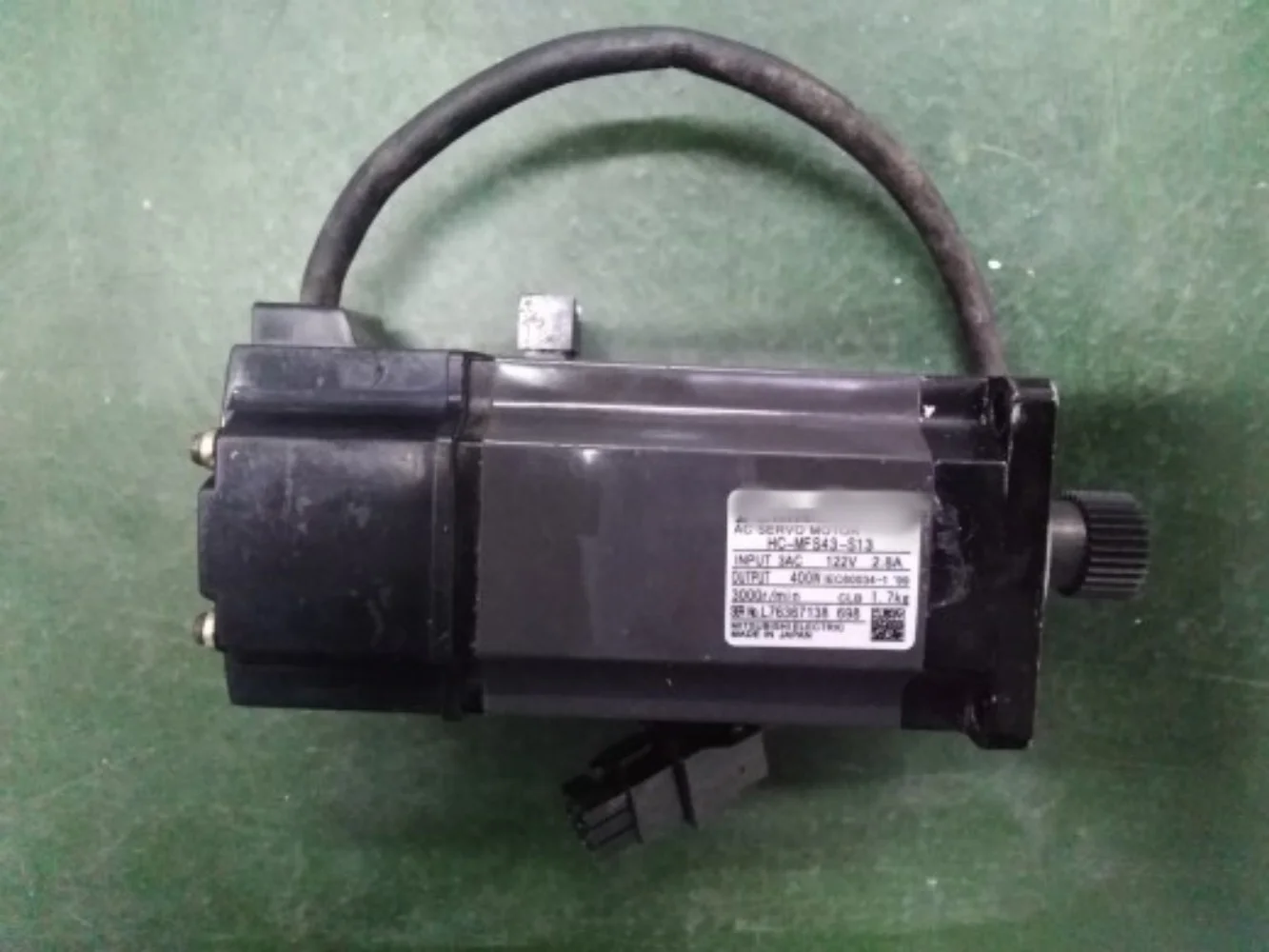 Servo motor  HC-MFS43-S13