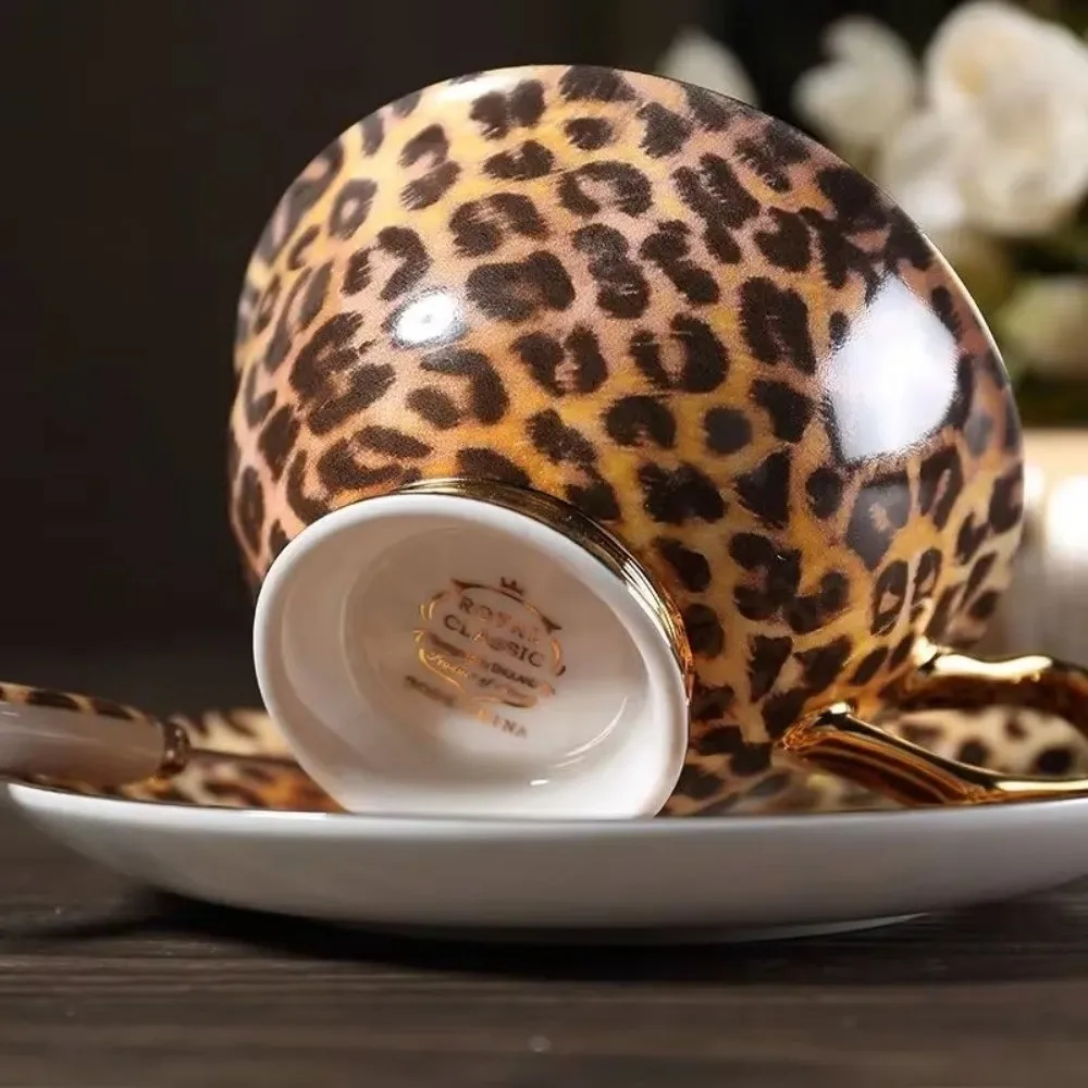 Retro Ceramic Coffee Cup Set Bone China Leopard Print Ceramic Mug Set European Style with Spoon Plate Teacup With Saucer