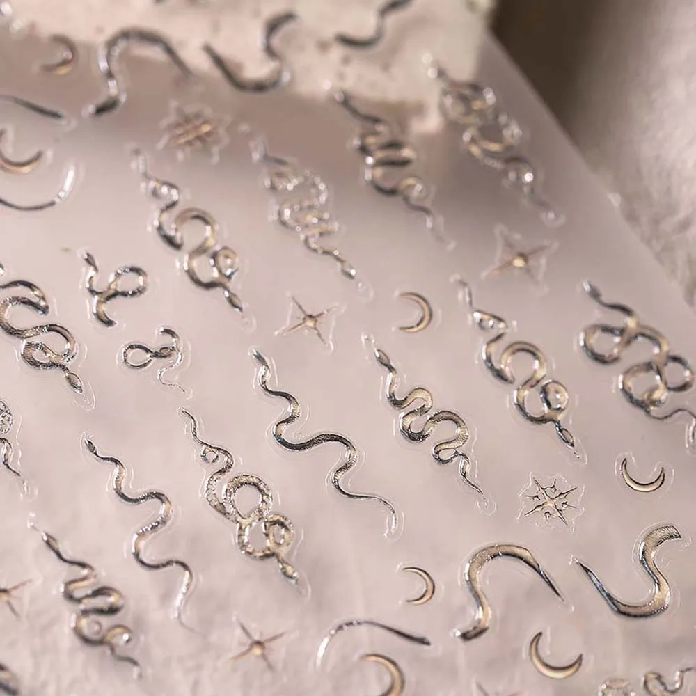 Pegatinas de uñas de estilo exótico 3D, diseño de serpiente plateada dorada bronceada, deslizadores de línea para manicura, calcomanías de luna y
