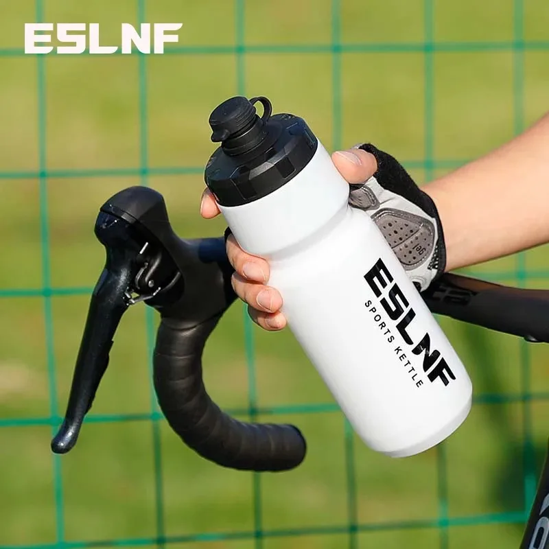 ESLNF 700ml Cycling Water Bottle Mountain Road Bicycle Squeeze Cup Outdoor Sports Portable Water Cup Cycling Equipment