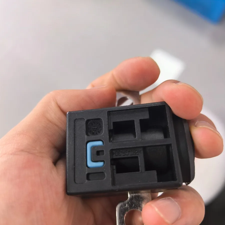 Suitable for MX/MS circuit breakers, fuses, battery protectors