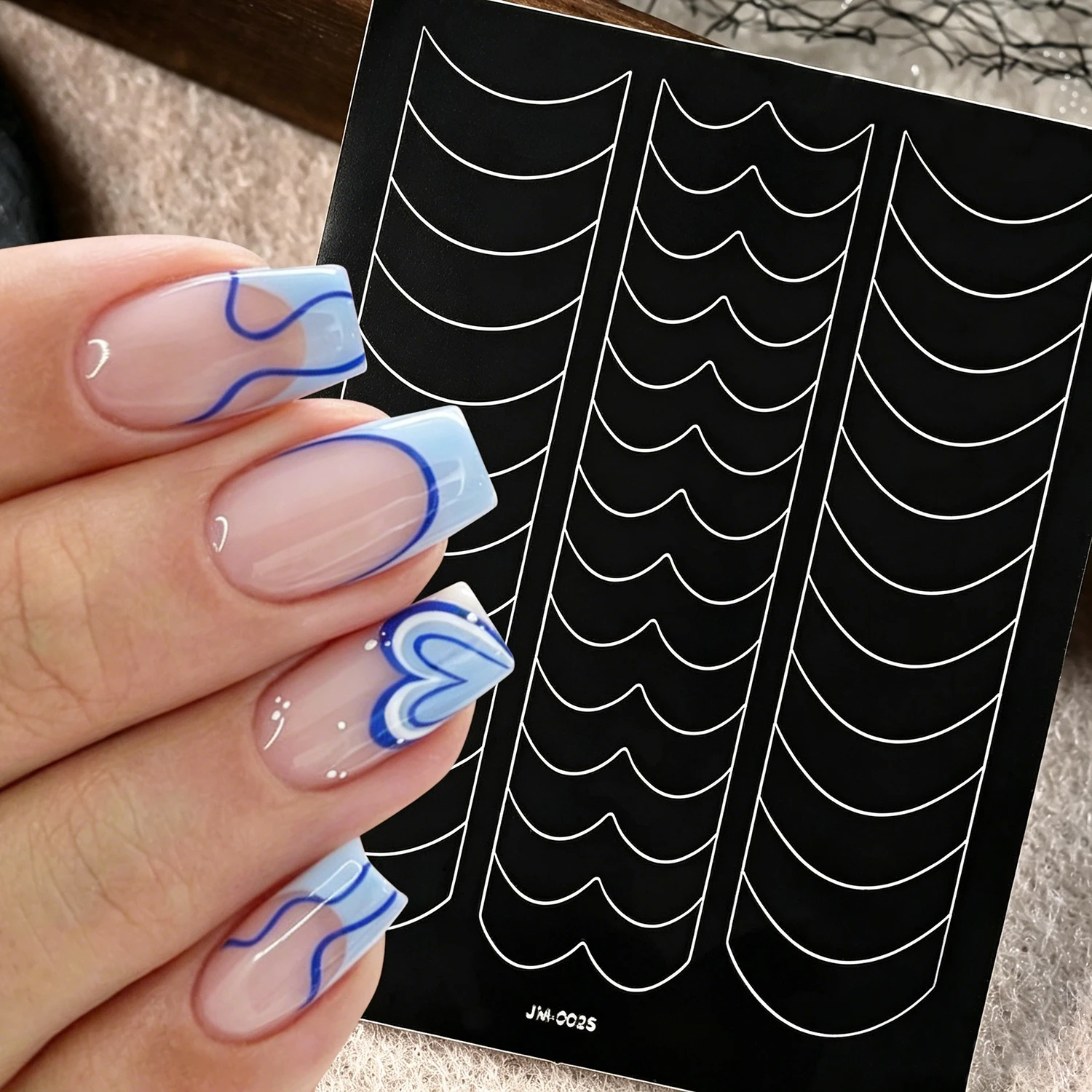 1pcs 3D Wave Heart Nail Art Stencils Reusable French Tip Nail Guides Waterproof Nail Stickers for Acrylic Nails & Manicure DIY *