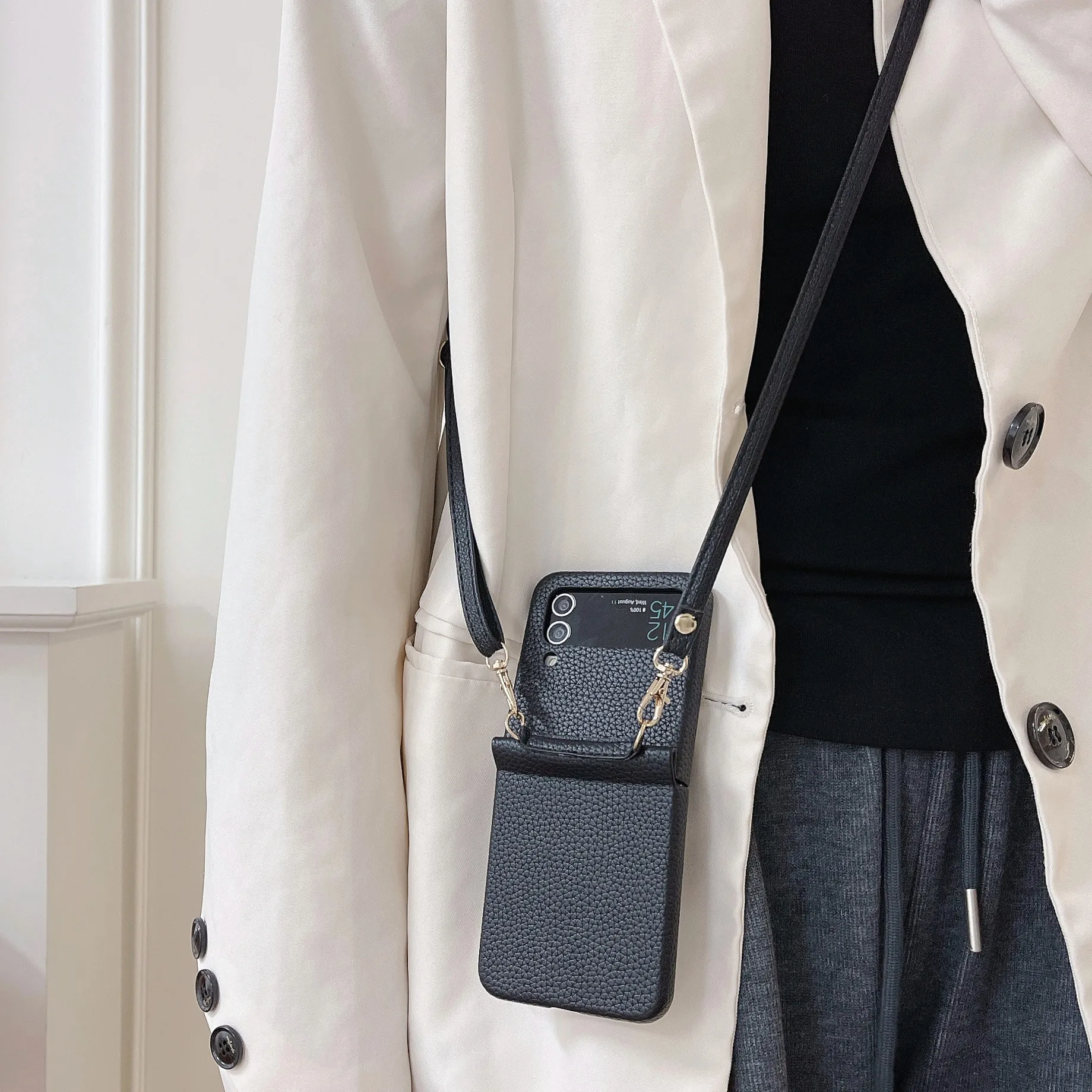 Crossbody PU Leather Phone Case for Samsung Galaxy Z Flip 6 5 4 3 Flip6 Flip5 Flip4 Flip3 5G Protective Shockproof Cover
