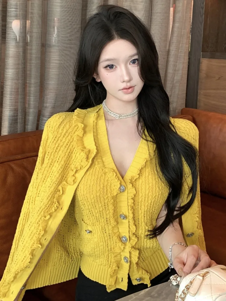 

Sweet Style Knitted Long Sleeve Vest Women's Summer New White Enhancing Two-Piece Set High Waist Lace Splice Hollow out Casual