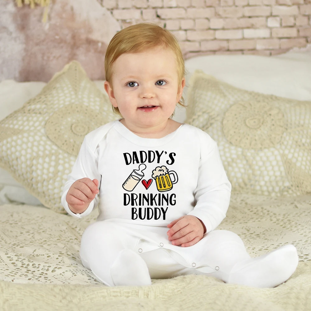 

Daddy's Drinking Buddy Print Newbron Sleepsuit Babygrow Sleepsuit Baby Shower Gift Baby Coming Home Outfit Infant White Romper