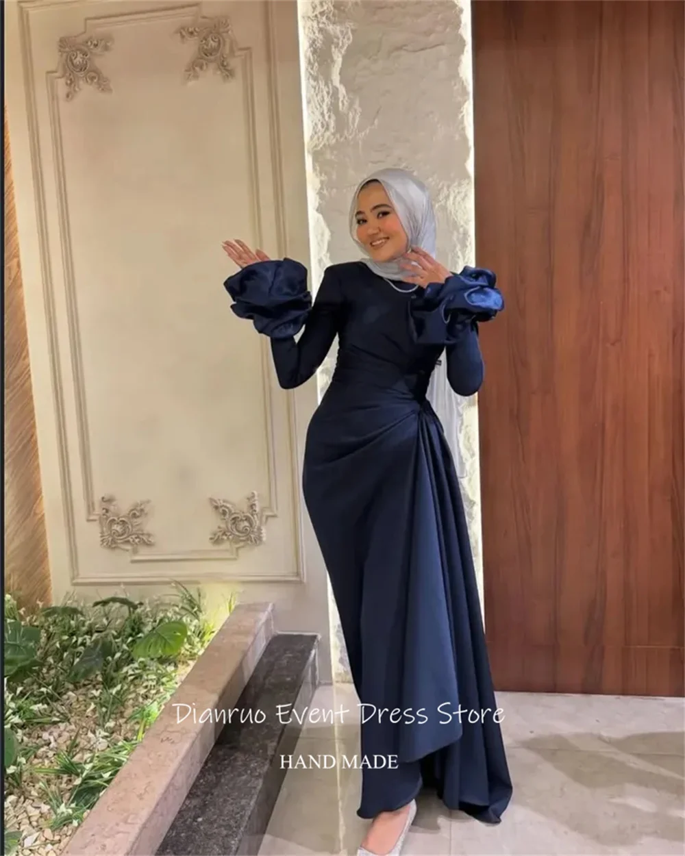 Dianruo パフスリーブフレアカフスイブニングドレスシックなサテン特別な日のガウンドレーププリーツセレブドレスカスタマイズ