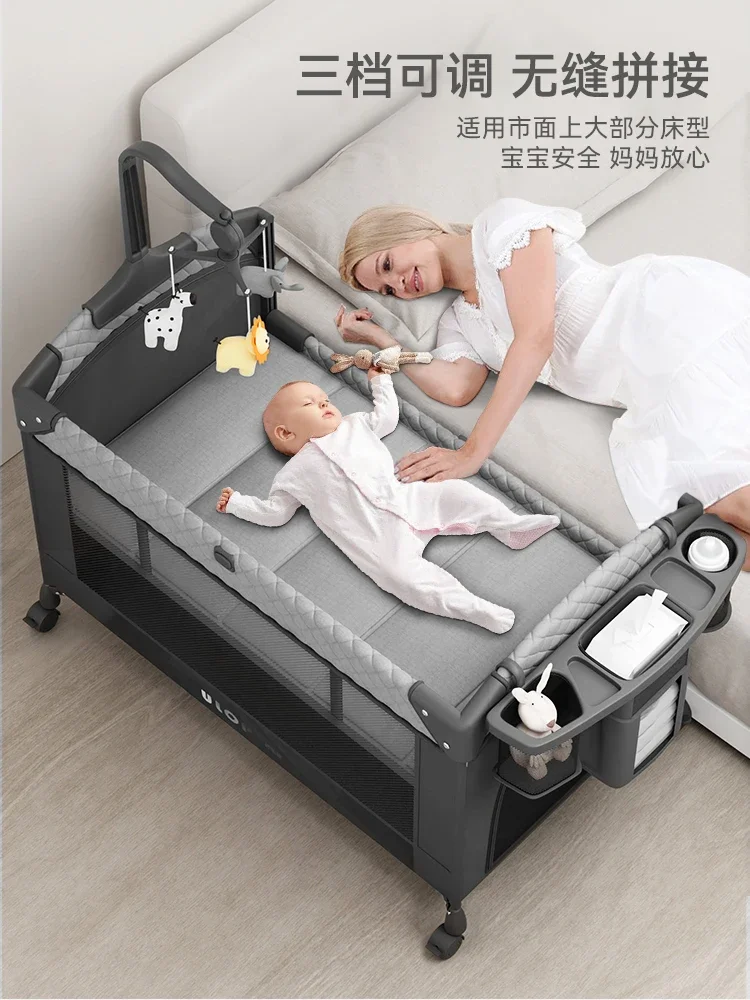 Crib Foldable splicing Queen bed Mobile crib Portable newborn baby diaper table