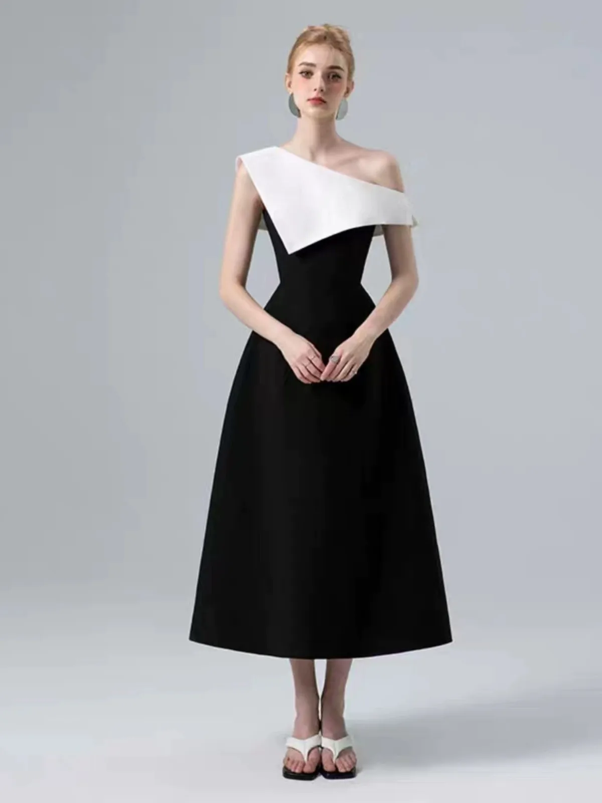 

NHKDSASA Women's Fashion Dress Diagonal Collar Sleeve Patchwork Contrast Color Waist Elegant Party Dresses Summer 2024 New