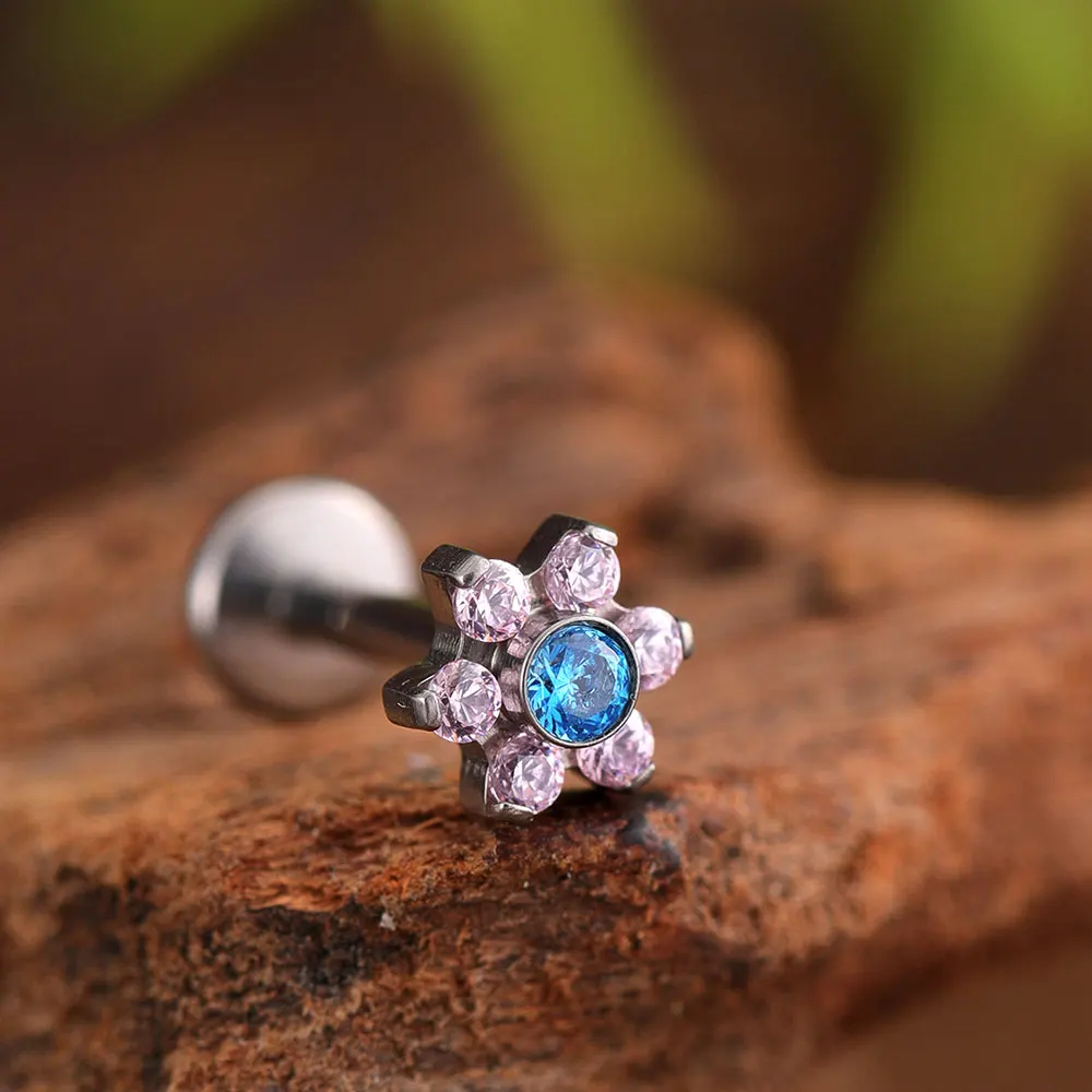 Exquisite Piercing G23 Titanium Jewelry Flower 5A CZ Stones Nose Rings Luxury Ear Helix Tragus Cartilage Studs Labret Lip PIERC