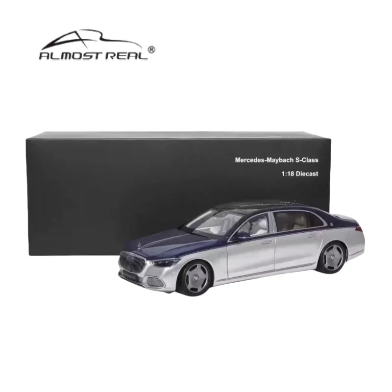 Mercedes Maybach S-Class modelo de carro de porta aberta fundido, coleção de ornamentos, brinquedos de meninos, presentes de férias infantis, 1:18