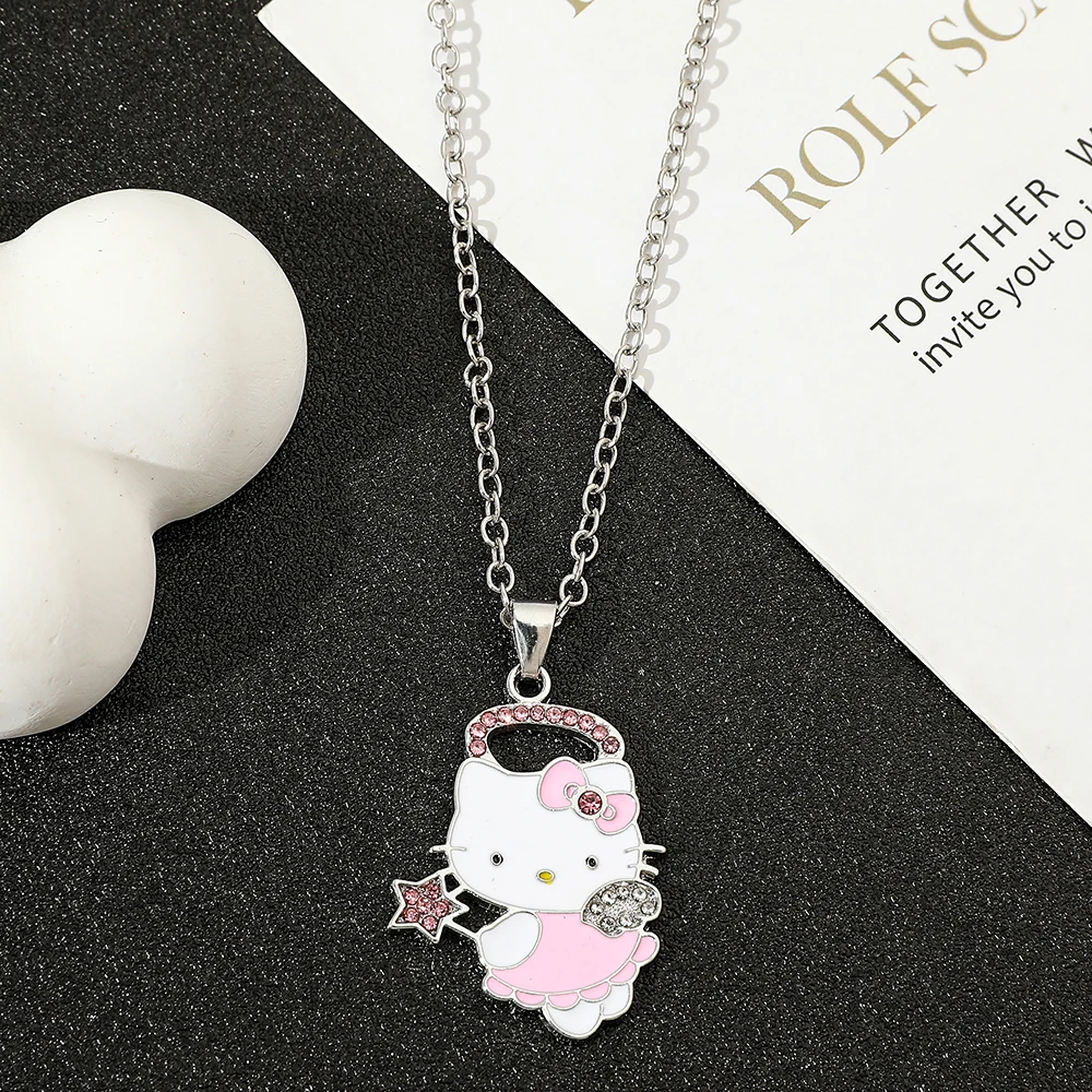 Sanrio Hello Kitty Anime Pendant Necklace Cute Heart Shaped Rhinestone Neck Chain Sweet Girl Clavicle Chain Gift