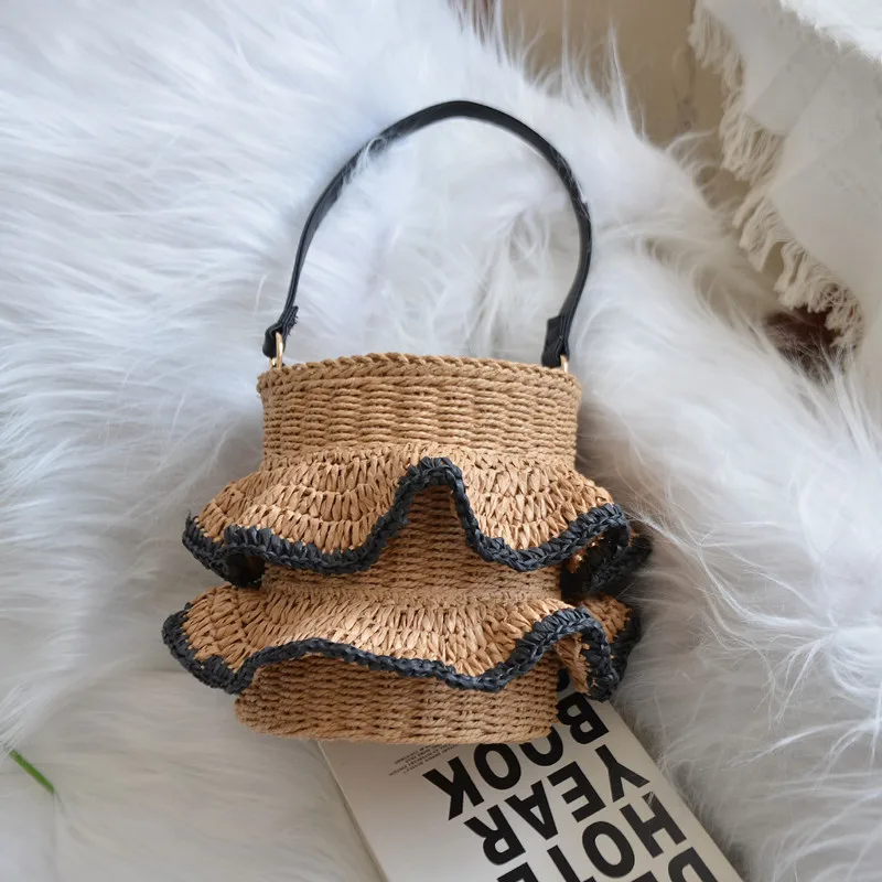 

2025 New Fashion Skirt Design Handbags Cute Handmade Straw Bucket Bag Women's Beach Bag Summer Casual Shoulder Crossbody Bag