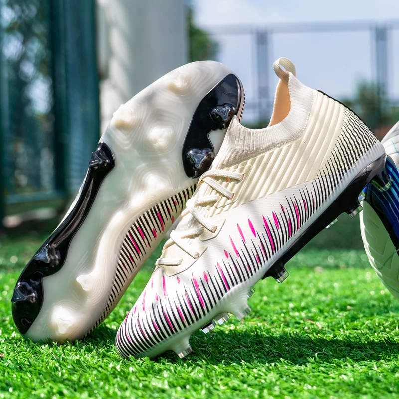 Children's durable football shoes with long nails suitable for all seasons, with a fit that conforms to the foot shape - HX-2505