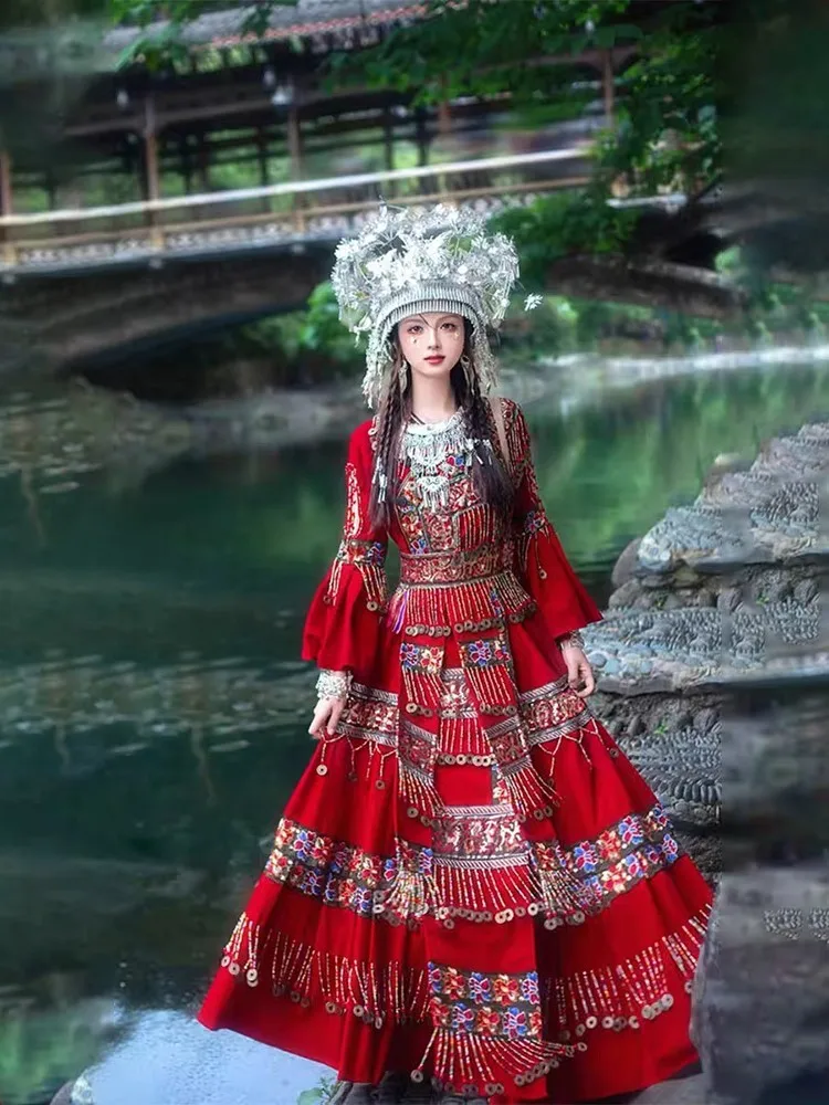 

Red Heavy Industry classic ethnic performance costume and photography