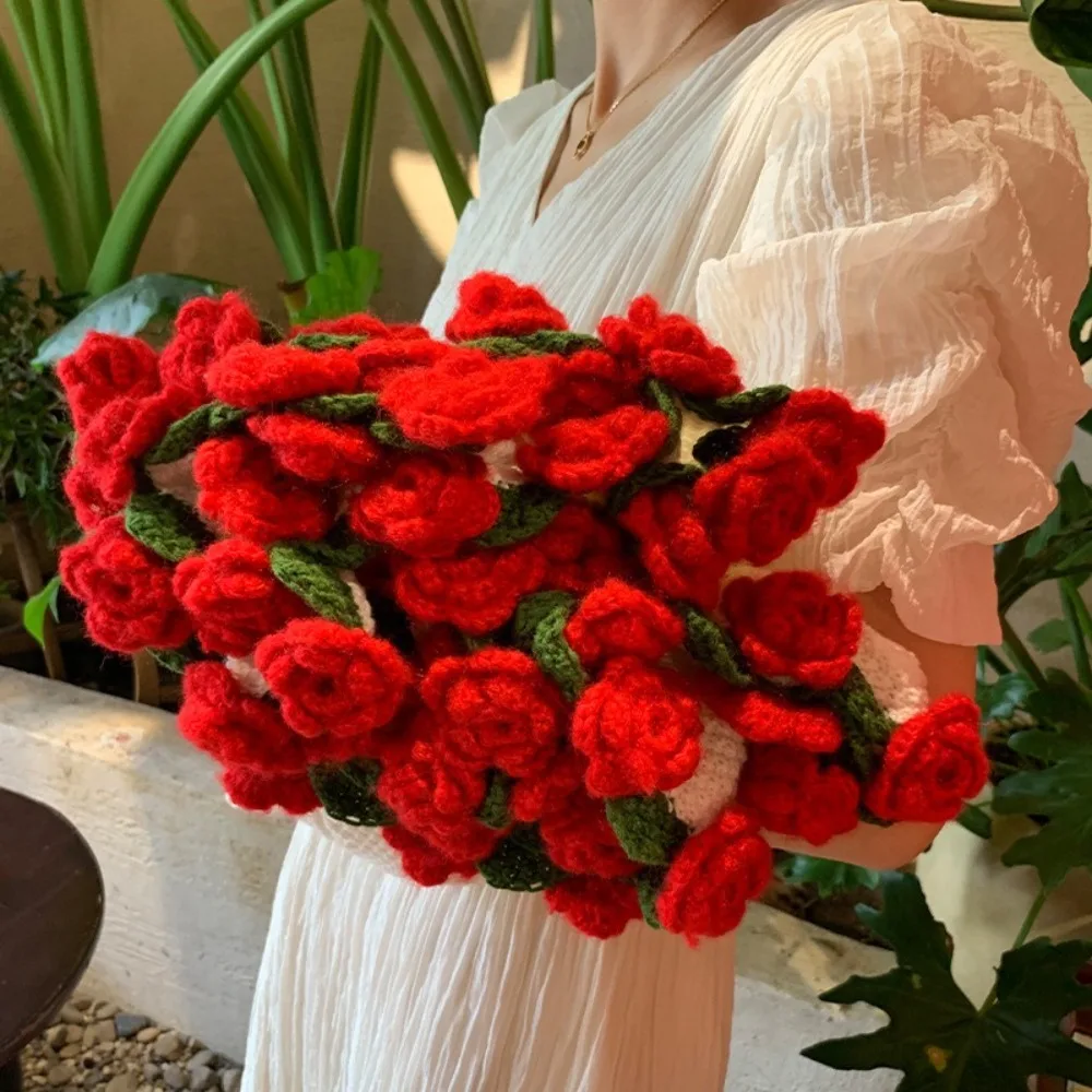 Fake Flower Crochet Rose Bouquet Blanket Finished Fashion Rose Nap Blanket Soft Flower Hugging Blanket Mother's Day