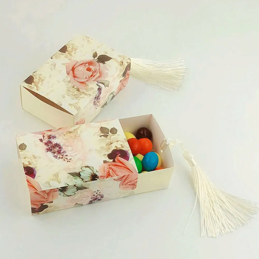 Flower Candy Boxes Wedding Drawer Sweet Box Tassels Classic Elegant Gift Boxes Flower Design Favor Boxes for Travel Theme Party