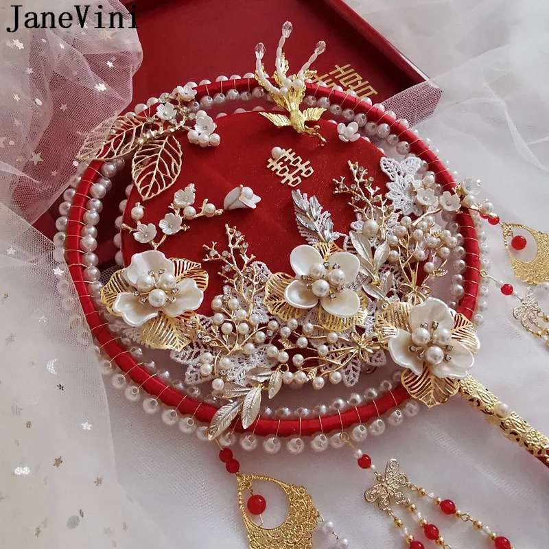 JaneVini 2022 Vintage Hollow Round Bridal Fan Luxury Chinese Style Pearls Beaded Bride Fan Wedding Bouquet Fleurs Pour Mariage