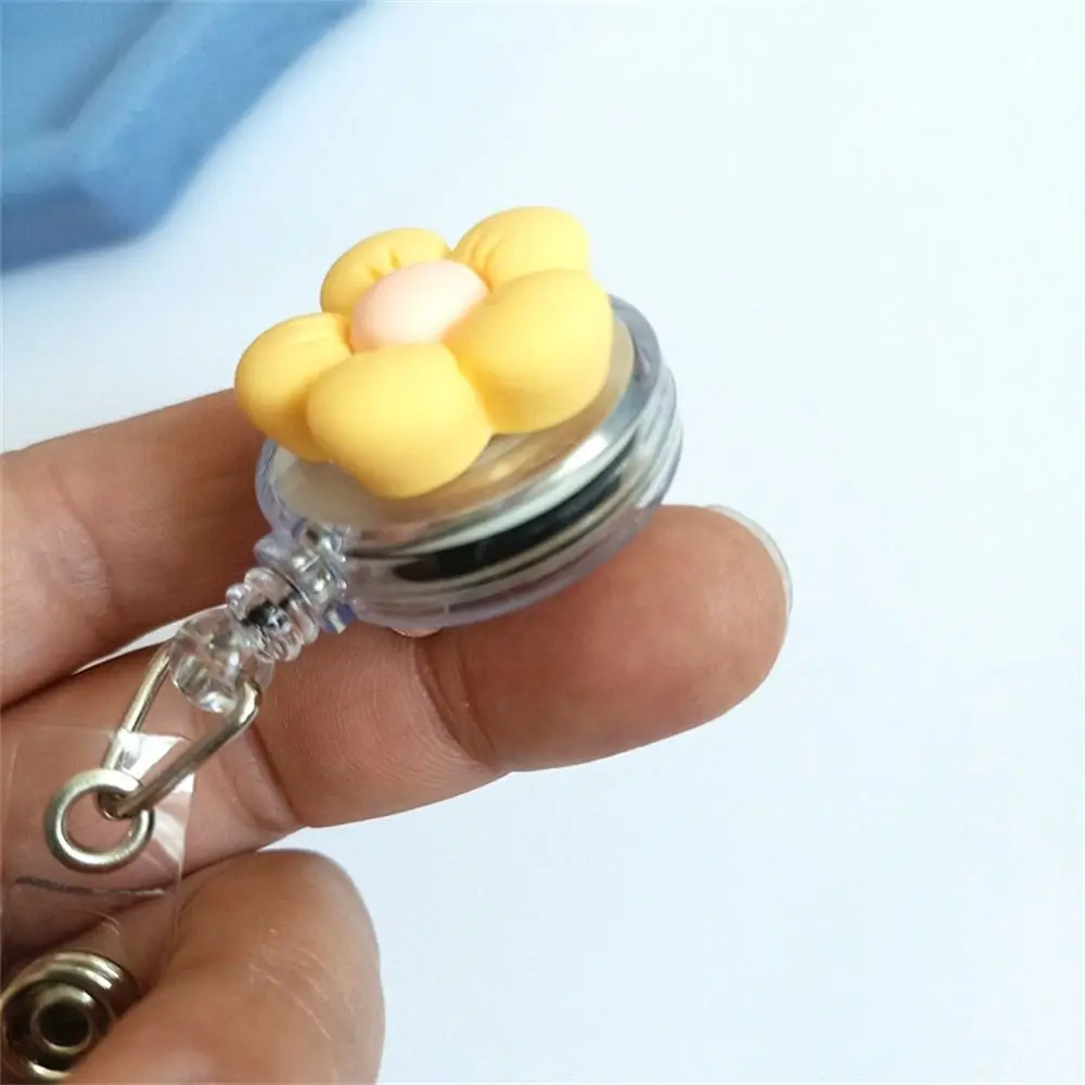Retractable Nurse Badge Reel Name Tag Chest Card Flower Badge Holder ID Card 3D Easy Pull Buckle Hospital Use