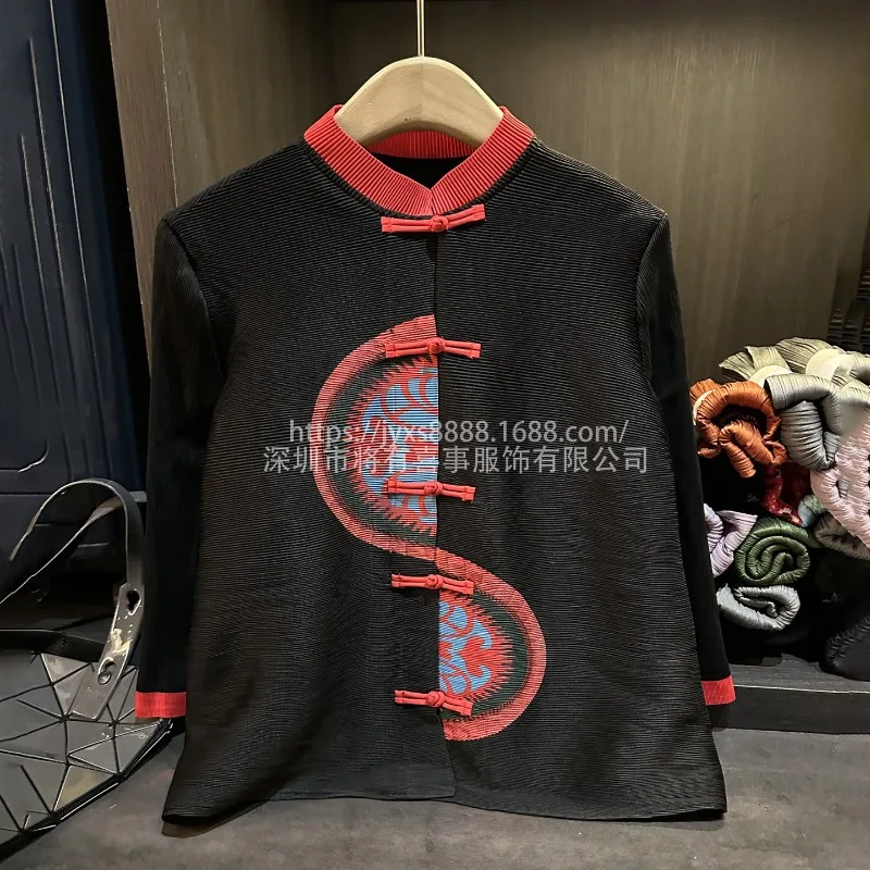 

Miyake Pleated Jacket 2025 Vintage Plate Button Standing Collar Collision Color Printed Pleated Cardigan Autumn New Loose Jacket
