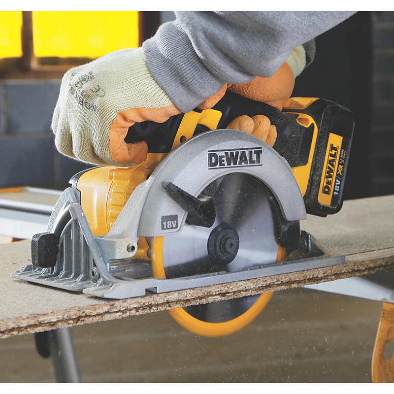 DEWALT DCS391B Circular Saw 6-1/2-Inch 18V Lithium Battery 5150 RPM 50° Cordless Woodworking Electric Circular Saw Adjustable