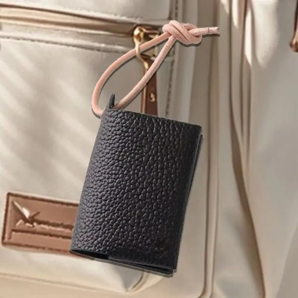 Small Faux Leather Tissue Holder Compact Minimal Travel Pouch Portable Reusable Hanging Bag Pendant Outdoor