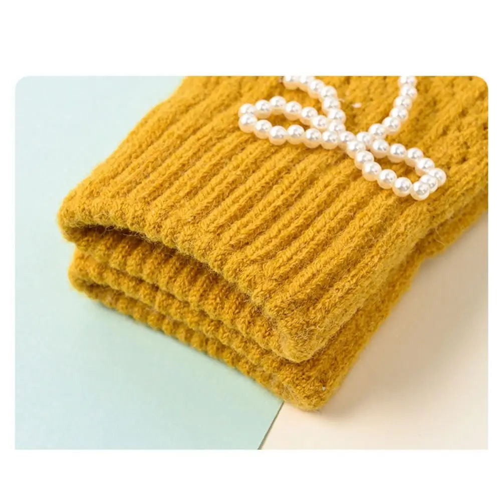 Новые вязаные перчатки Kawaii с жемчужным бантом ярких цветов, однотонные теплые перчатки с длинными пальцами, модные велосипедные аксессуары, женские варежки