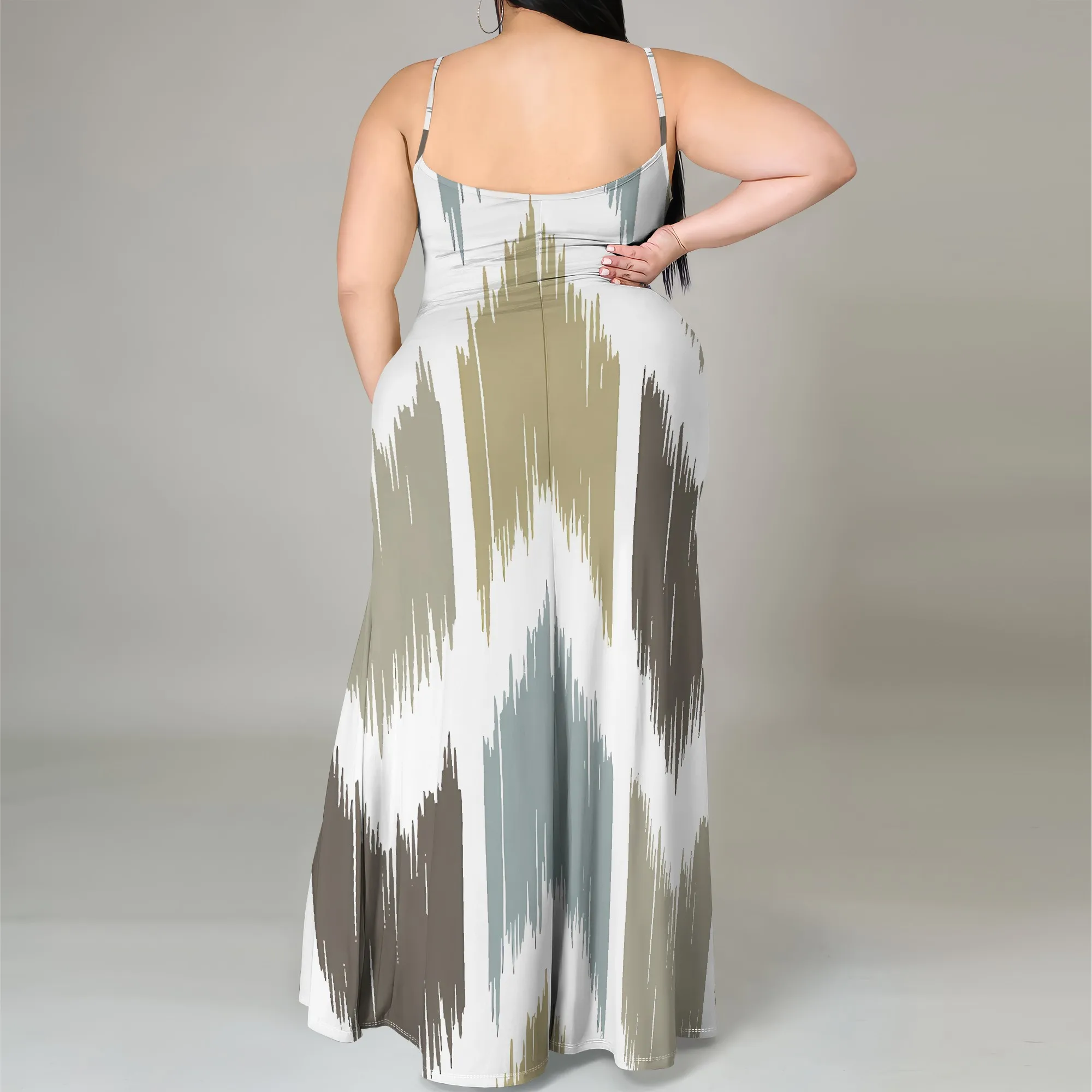 プラスサイズの抽象ストライププリントマキシドレスノースリーブスパゲッティストラップカジュアルホリデーロングドレス女性用