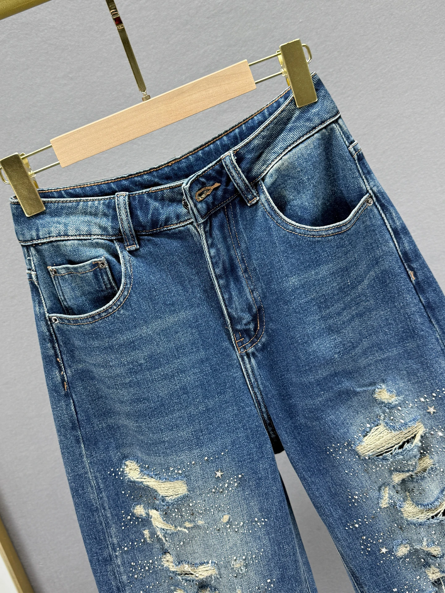 جينز ممزق مزيف للنساء، بنطال واسع الساق، خريف 2025 جديد عالي الخصر فضفاض للتخسيس على الطراز الأوروبي سروال طويل من حجر الراين #3