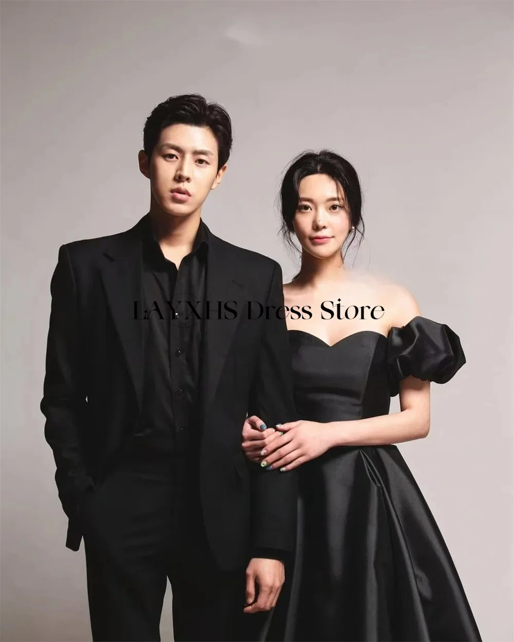 Semplici abiti da sera in raso nero Una linea 3 tipi con spalle scoperte Fiocco Corea Servizio fotografico Abito per festa di nozze Abito da ballo personalizzato