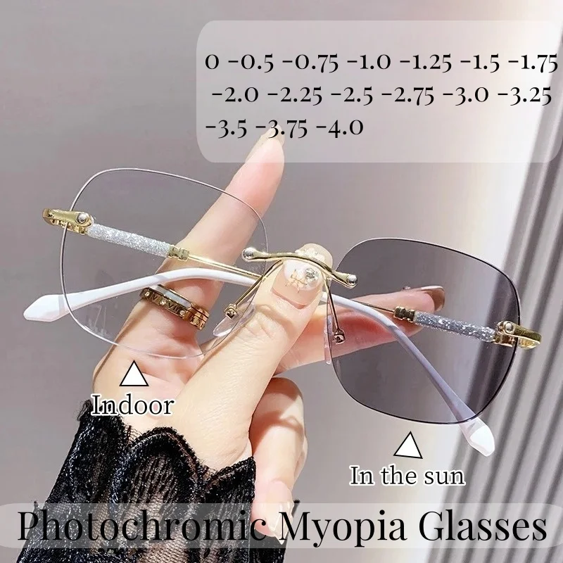 

Women Trendy Photochromic Myopia Glasses Anti Blue Light Short Sighted Eyewear Outdoor Shades Sunglasses Goggle Diopter -50 -125