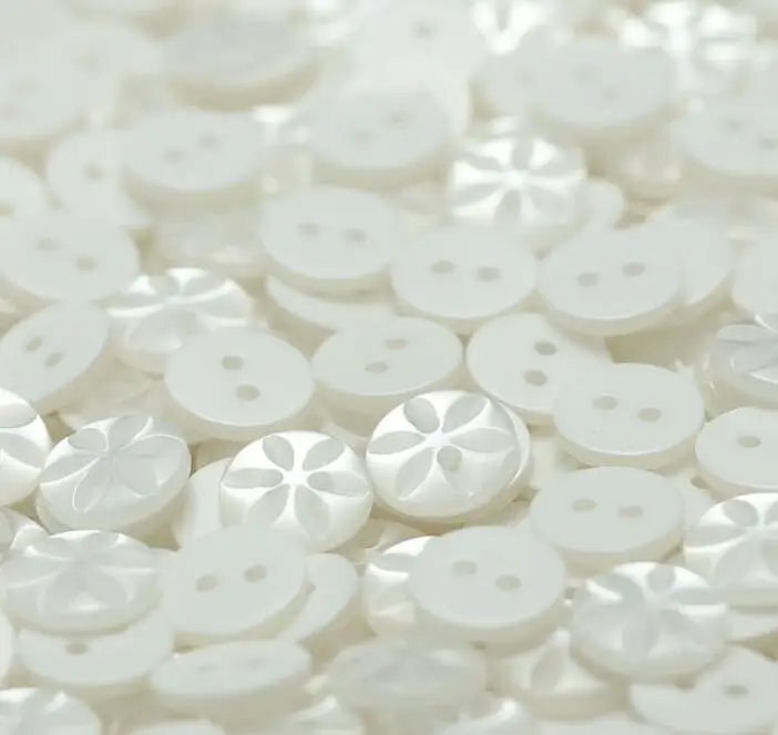 10pcs/LotSize:11mm Flower shape two eyes resin Buttons fashion Button Knitted cardigan shirt Accessories Sewing(KK-4064)