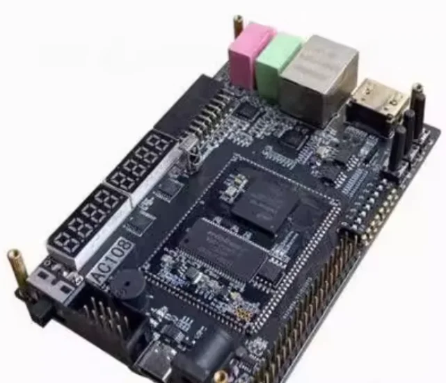 AC108 10CL025YU256I7G 10CL025 Cyclone10LP FPGA