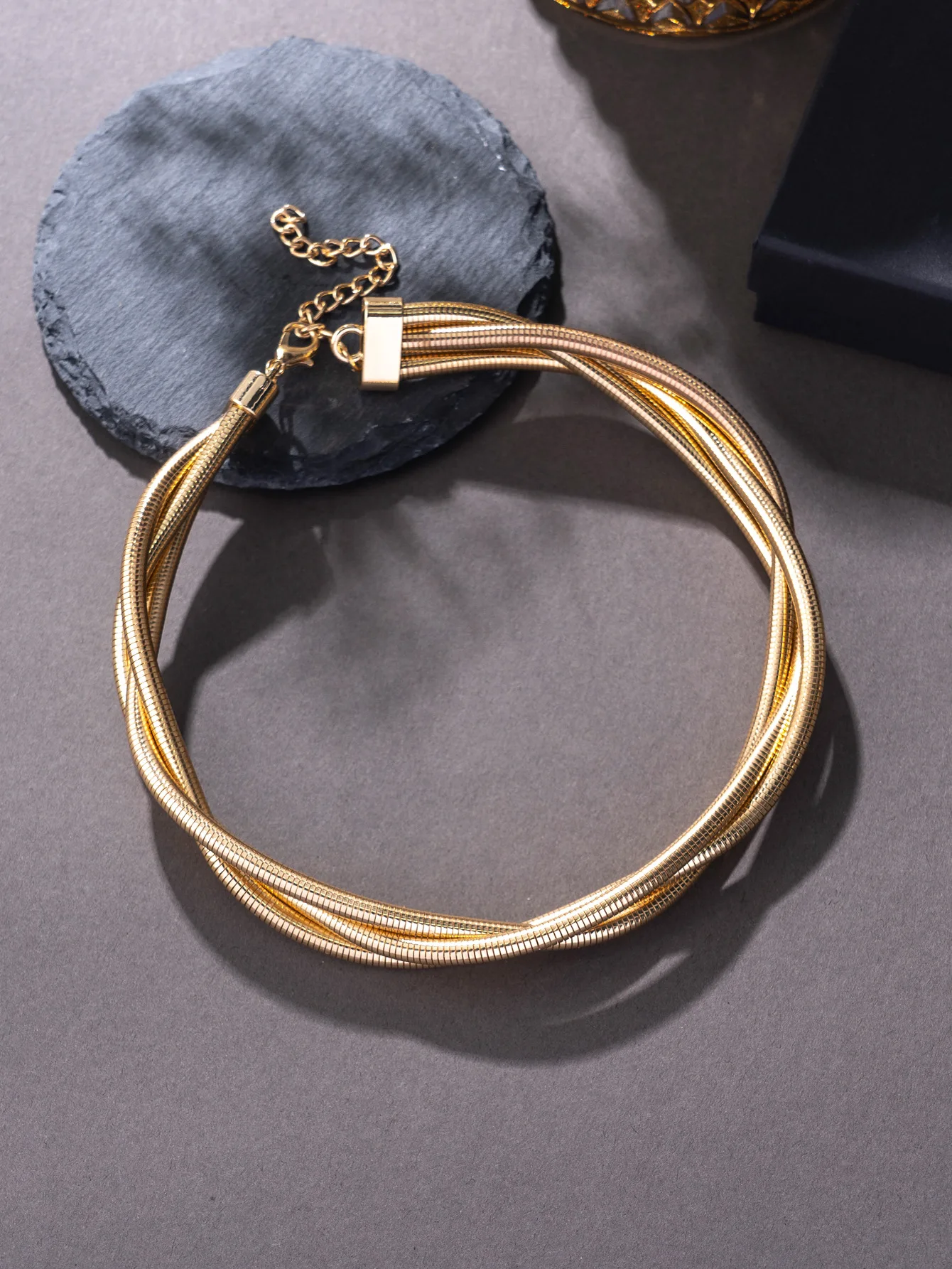 2025 novo titânio aço banhado a prata cobra osso corrente colar feminino luz luxo banquete festa conjunto de jóias ajustável