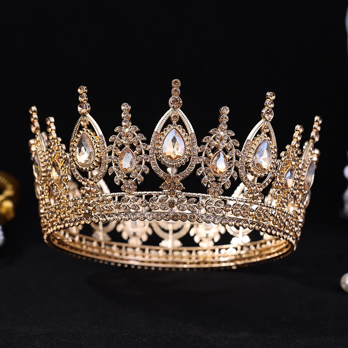 Luxus Kristall Strass Runde Tiaras Und Kronen Prinzessin Königin Diademe Hochzeit Braut Haar Zubehör Frauen Kopf Schmuck