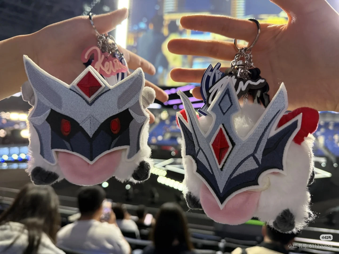 リーグ・オブ・レジェンド T1 ポロ おもちゃ チャーム ミステリーボックス 公式ライセンス キーホルダー ペンダント ギフト トレンド ブラインドボックス ぬいぐるみ サプライズドール