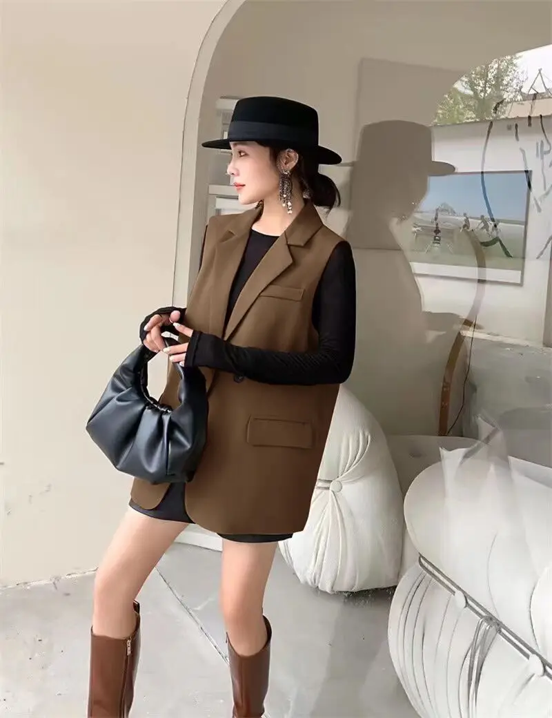 Fashion Trends Loose 2023 New Two Buckle Horse Clip Female Spring and Autumn Outside the Suit Vest Jacket Design Sense Niche