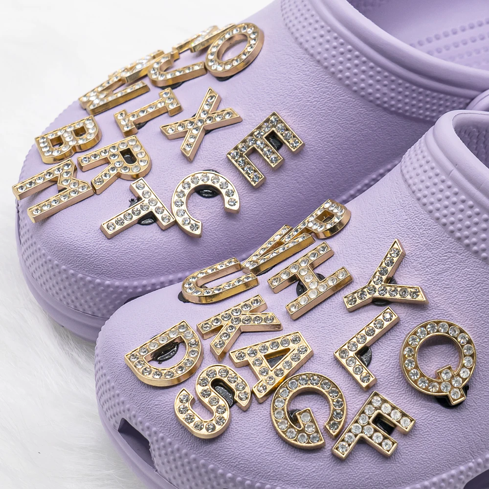 1 stücke Metall Gold Luxus Buchstaben Schuh Charms für Clog Alphabet Schuhe Dekorationen Pins für Frauen Mädchen Sandale DIY Party Gunst Geschenke – Detail 11