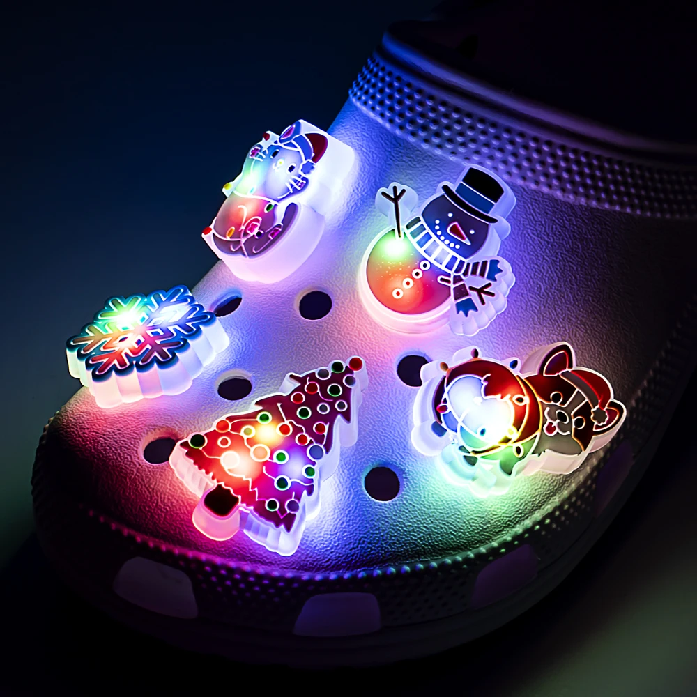 1/2pcs Christmas LED Shoe Charms Santa Claus Snow Snowman Glowing Pins Lighted Shoe Decorations Gingerbread Man Accessories