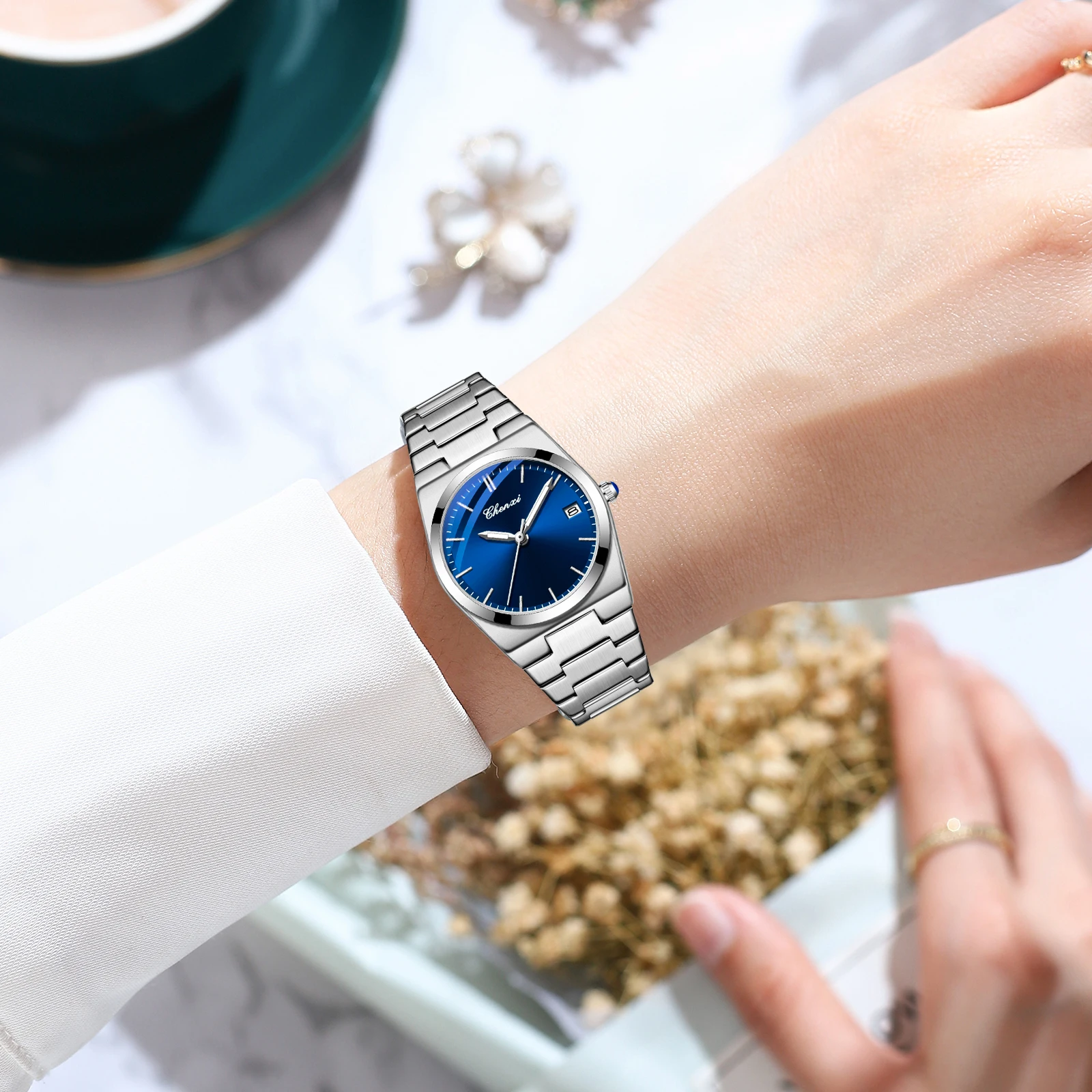 Luxury Fashion Couple Watches Water-Resistant Date Display Stainless Steel Bracelet Quartz Wristwatch Valentine's Day Gift