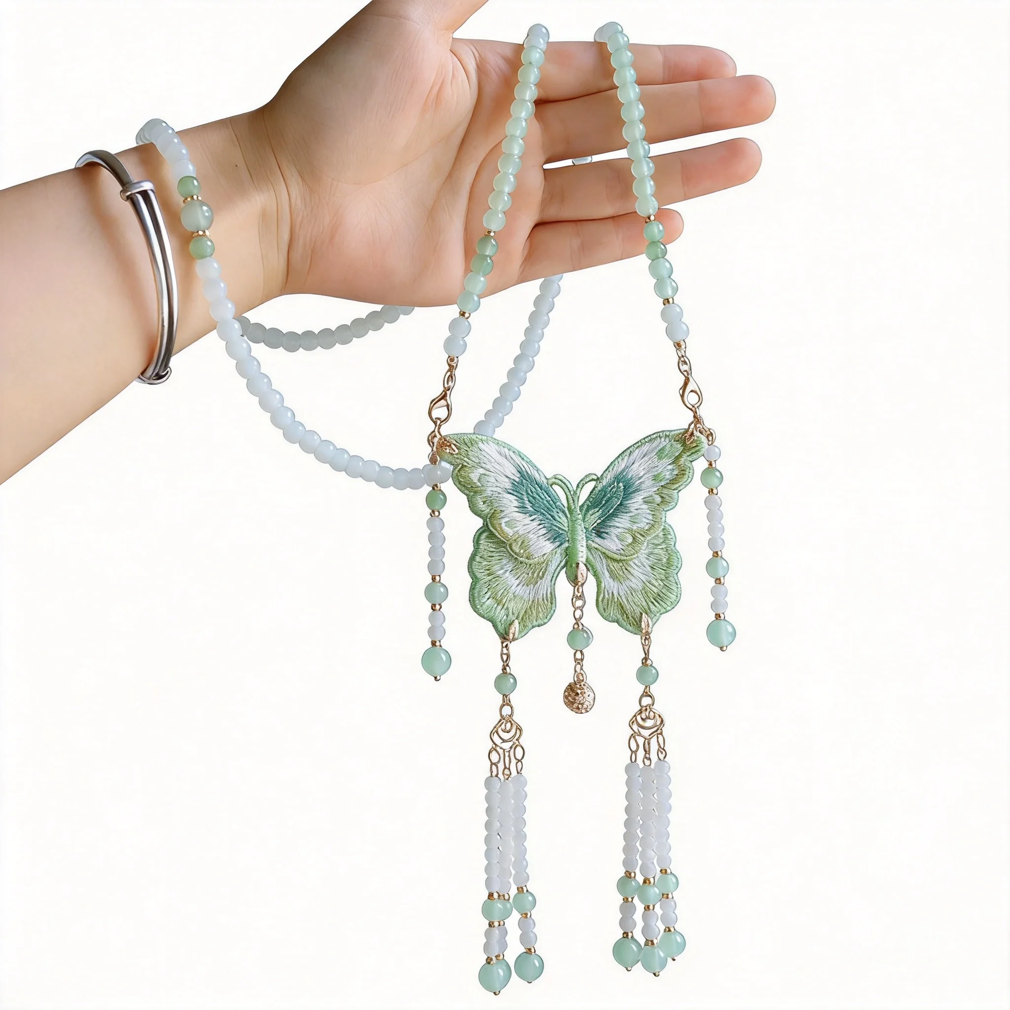 Elegant Chinese Style Embroidered Butterfly Pendant Necklace Hanfu Soft Yingluo Beaded Tassel Necklace Vintage New Chinese Horse