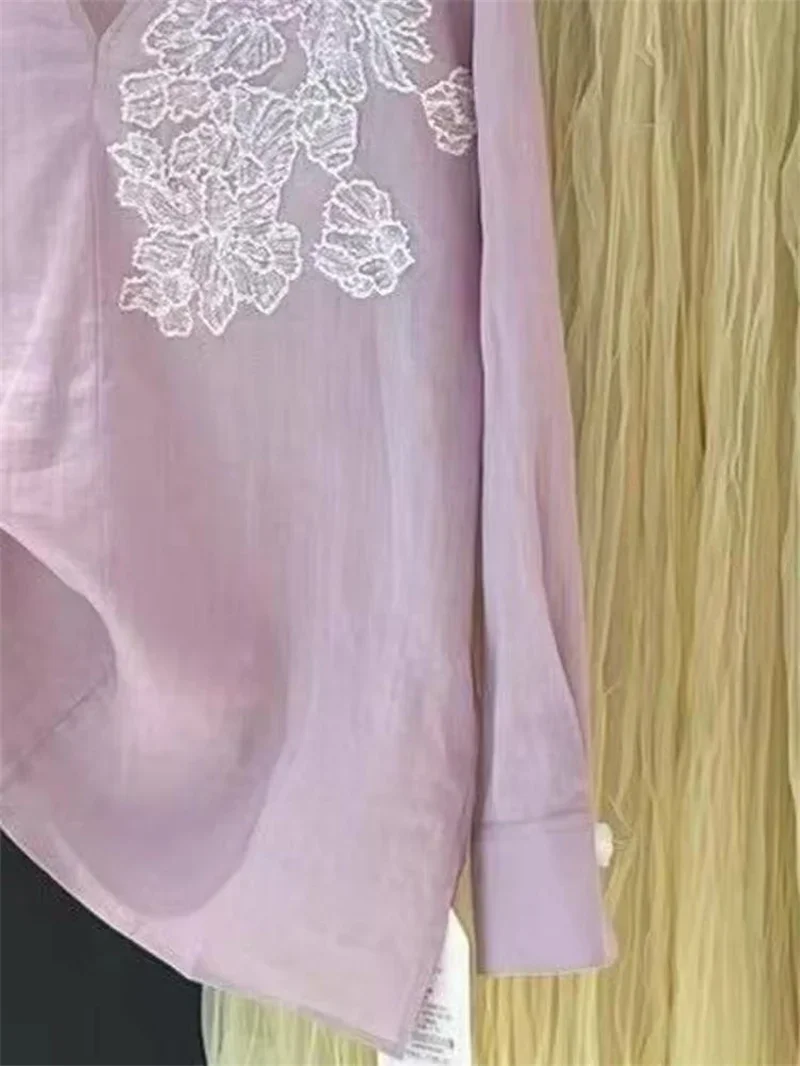 2025 nouveau printemps Vintage rose Blouse femmes décontracté lâche femmes longs hauts col en V broderie florale luxe à manches longues chemises en lin