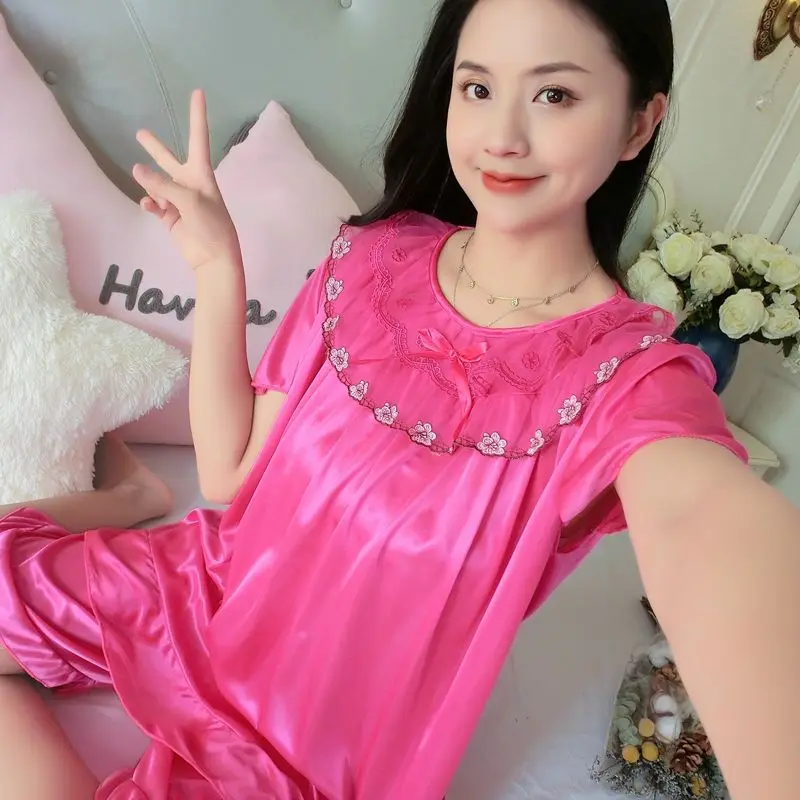 DAIMELU Pajamas Women's Summer Thin Ice Silk Short Sleeve Three-Point Pants Two-piece Set Sexy Cute Lace Large Size nightgown