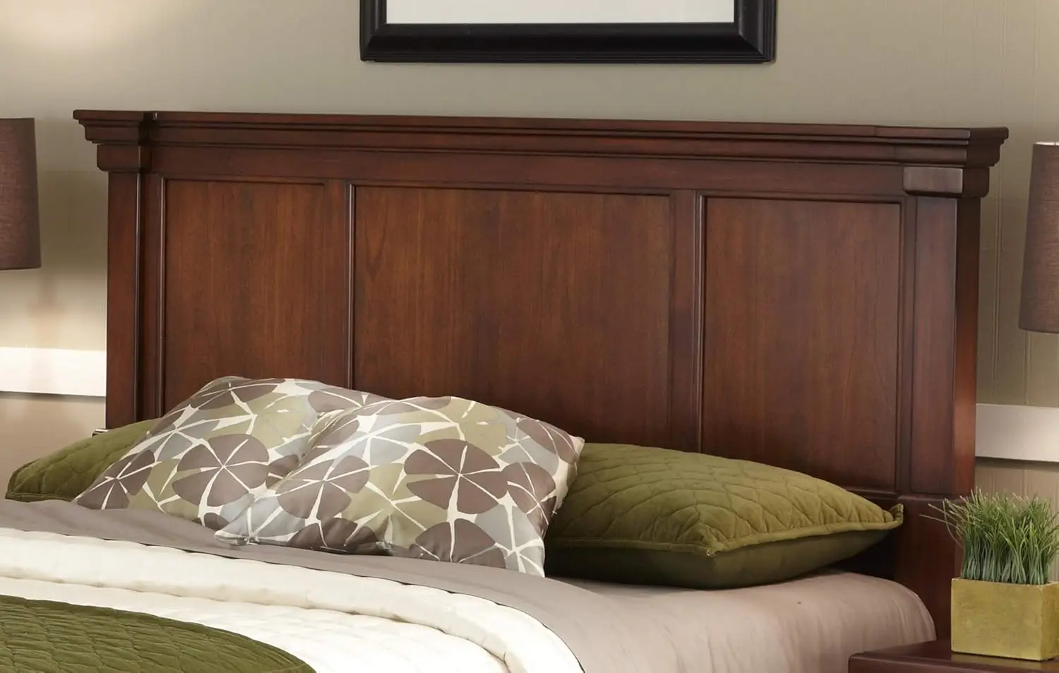 Rustikales Kopfteil der Kirschkönigin