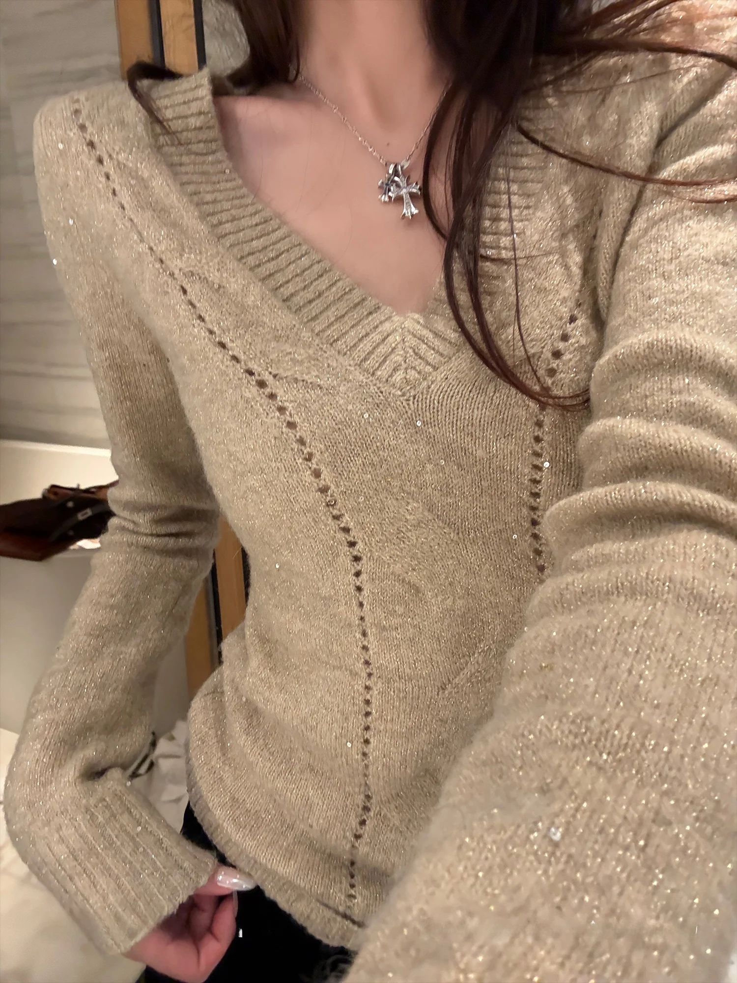 Gold Tead Knitted V…