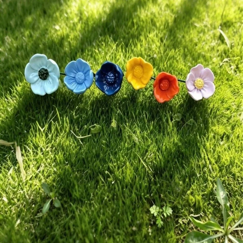 Resin Bee Butterfly Water Dispenser Flower Shape Bird Waterer Bee Watering Station Colorful Insect Drinking Cup Garden