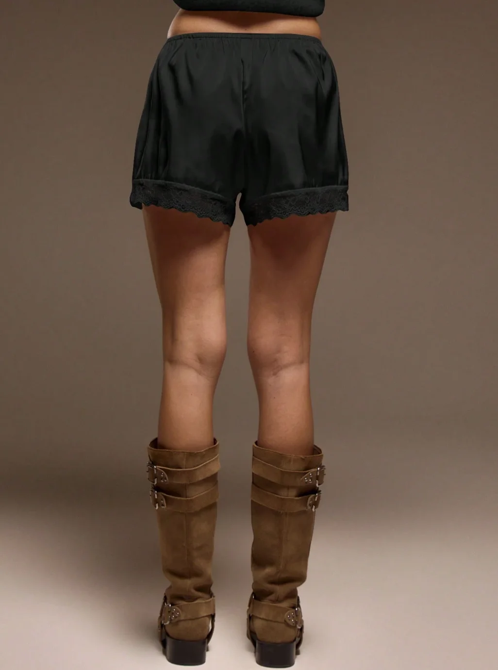 Women's elegant fashionable casual home clothes color Ding slimming versatile outdoor sports, lace up all season shorts