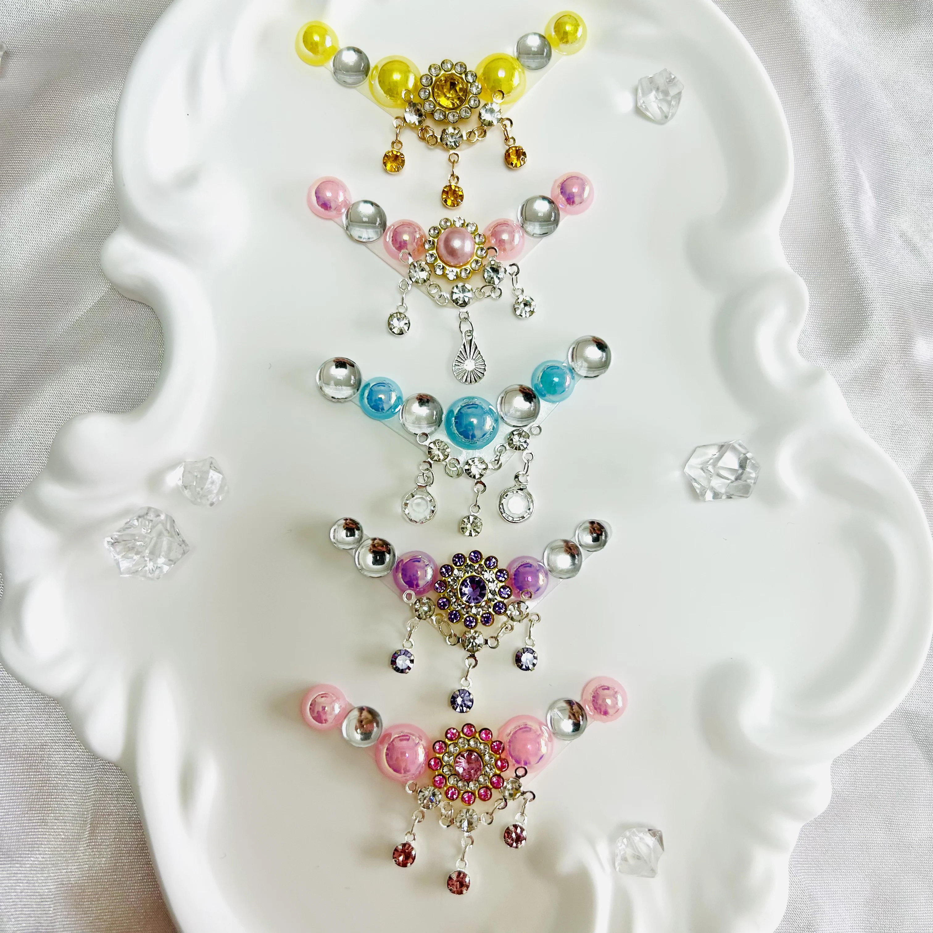 Festival Face Jewelrys Rhinestones Adhesive Crystal Face Gem Stickers DIY Face Painting Forehead Tattoo Stickers Friend For Girl view 5